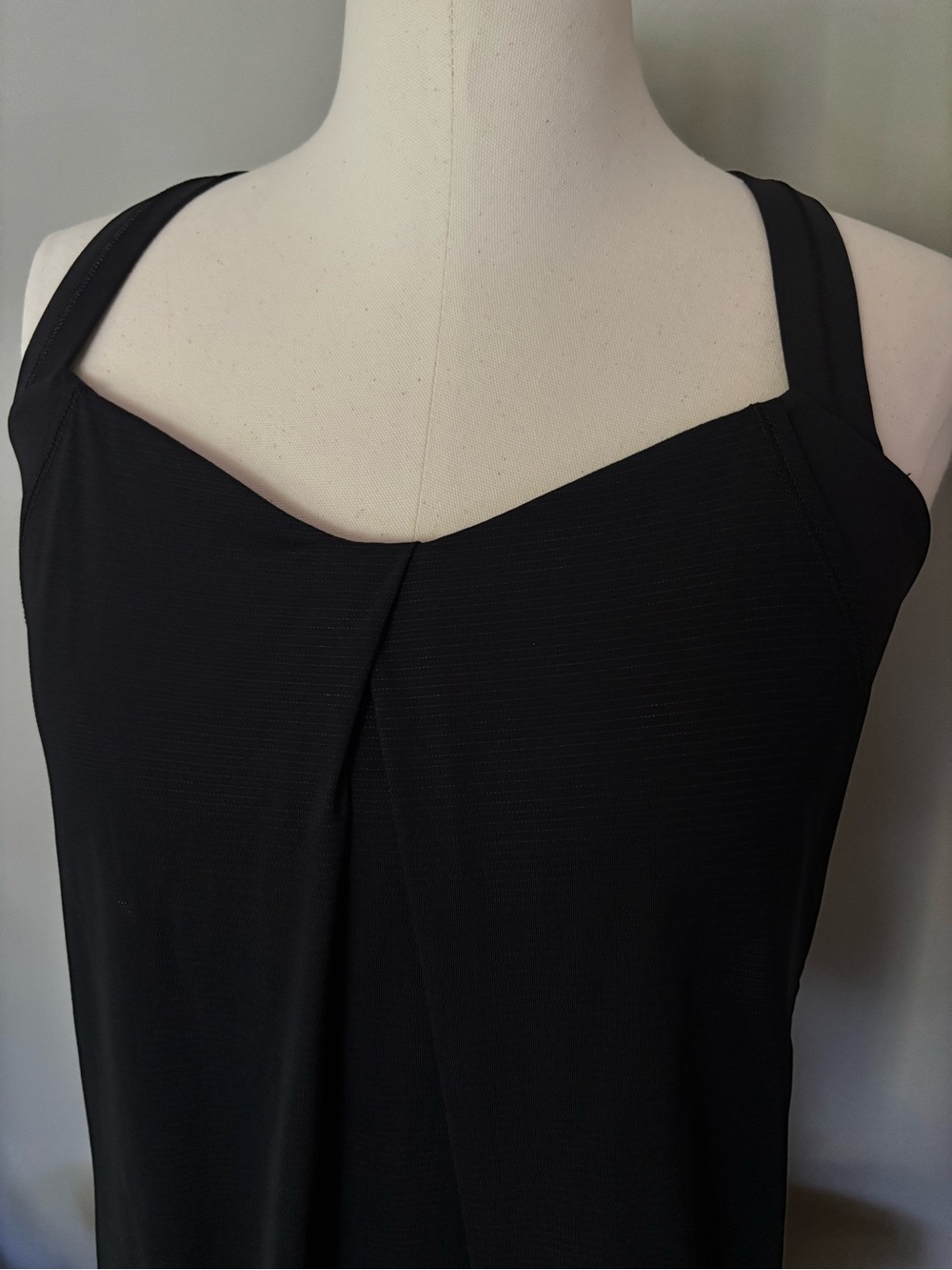 Lululemon 2 in 1 Black Women’s Top Size 12 Excellent Condition